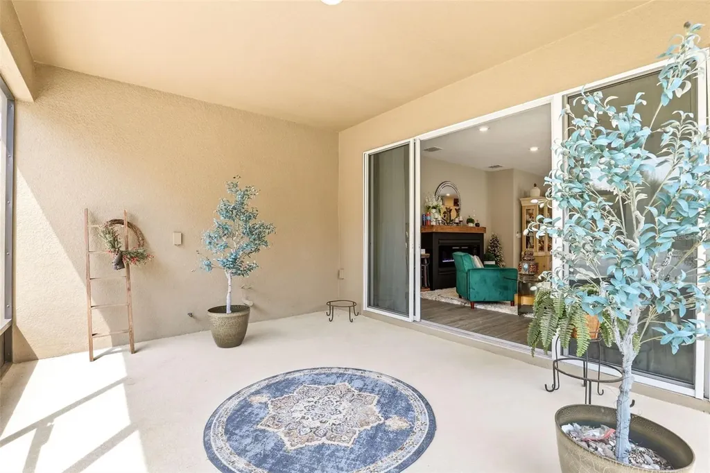 5256 Meadow Song Drive Okahumpka FL 34762