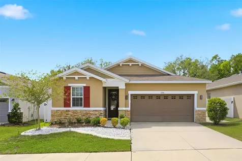 5256 Meadow Song Drive Okahumpka FL 34762