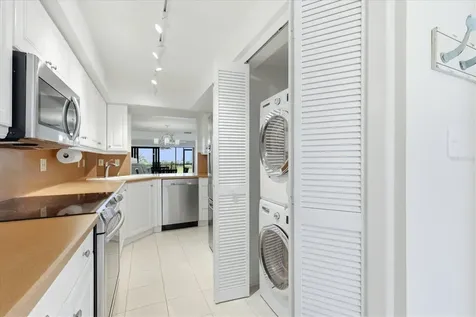 5655 Gulf Of Mexico Drive Longboat Key FL 34228