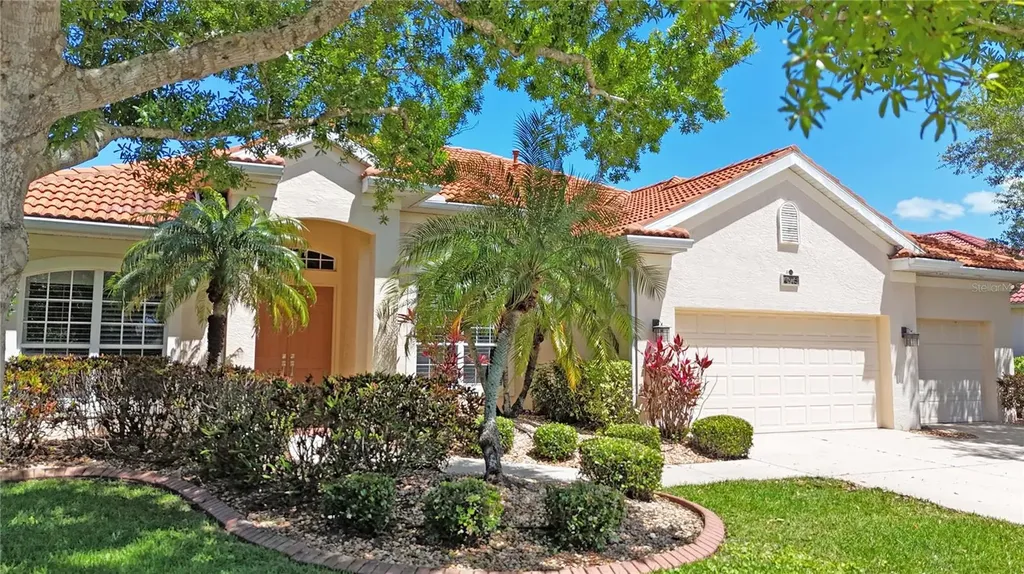 4975 Sabal Lake Circle Sarasota FL 34238
