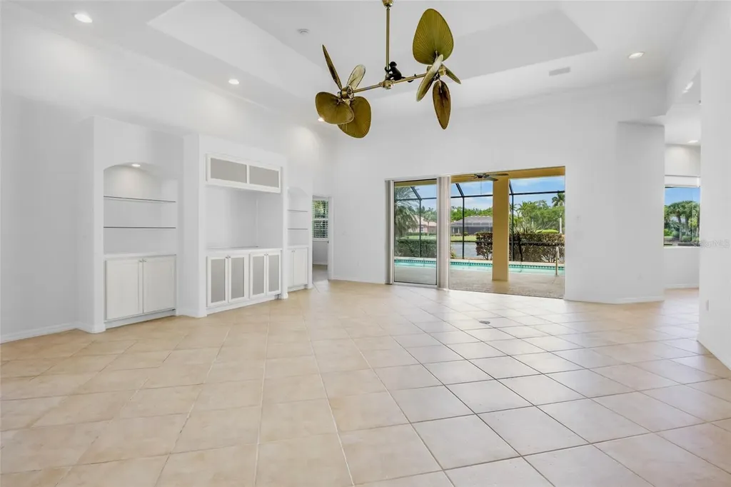4975 Sabal Lake Circle Sarasota FL 34238