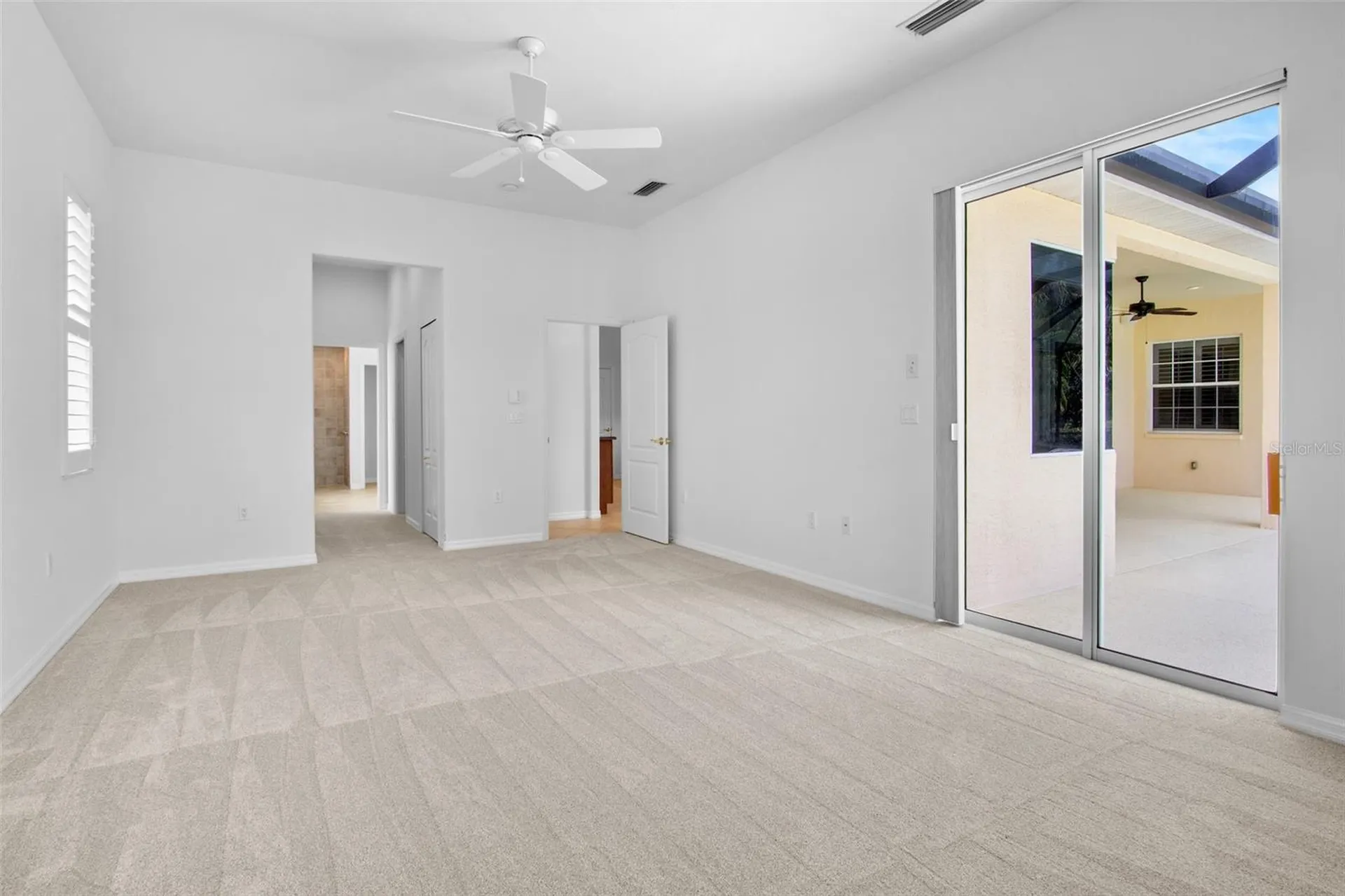 4975 Sabal Lake Circle Sarasota FL 34238