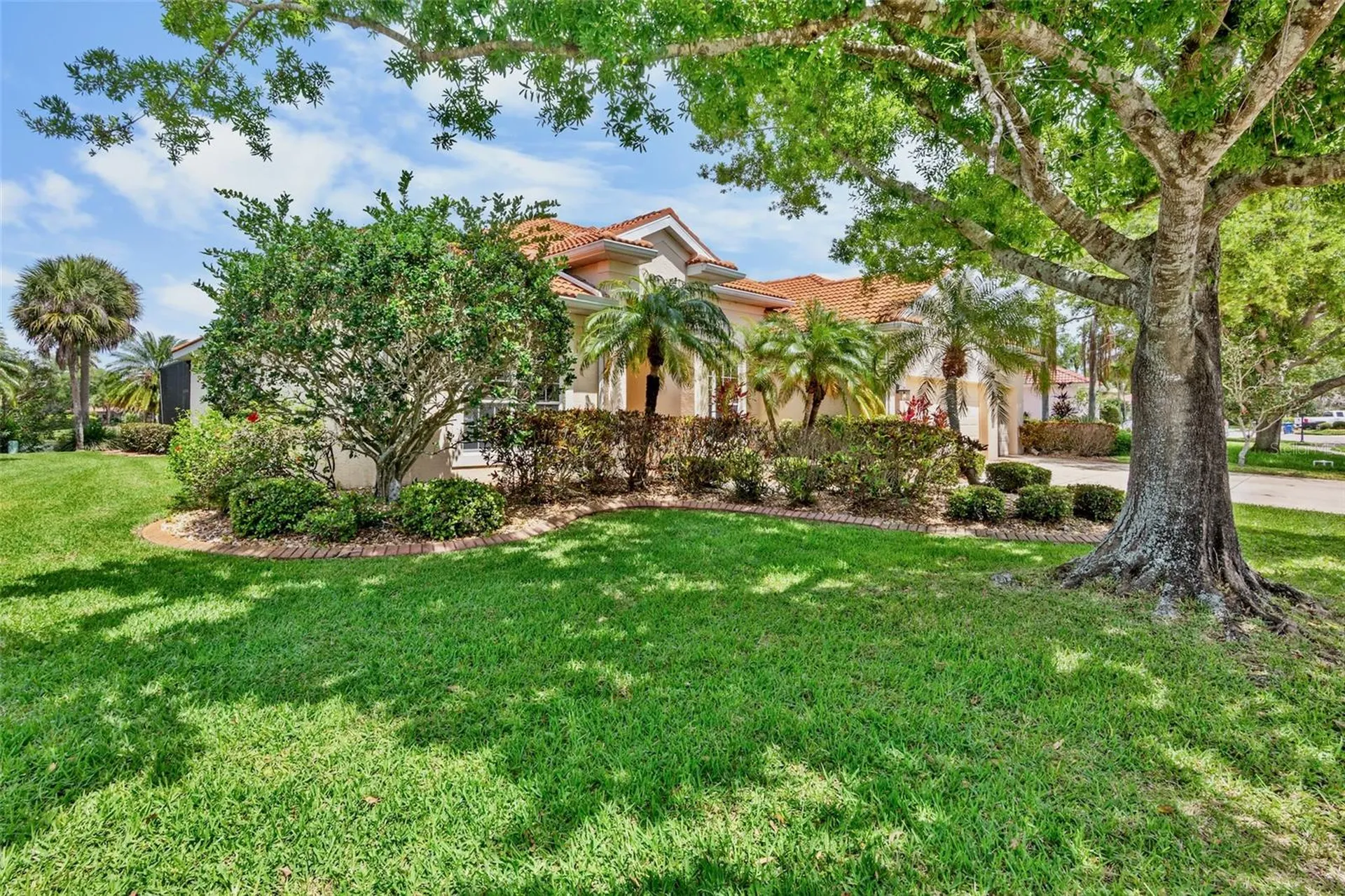 4975 Sabal Lake Circle Sarasota FL 34238