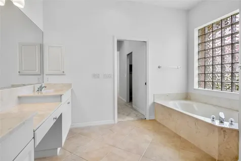 4975 Sabal Lake Circle Sarasota FL 34238