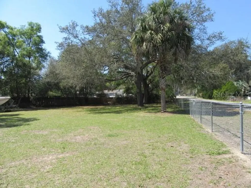 SE 102nd Court Road Summerfield FL 34491