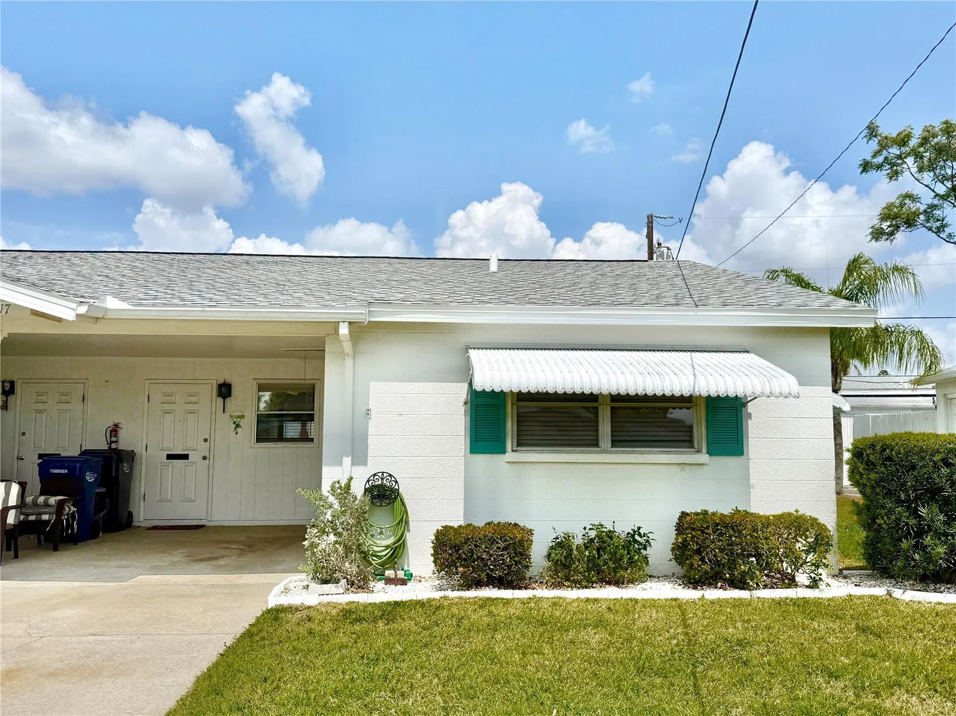 2217 Hopkins Drive W Bradenton FL 34207