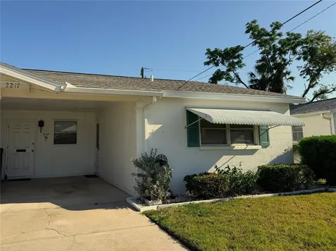 2217 Hopkins Drive W Bradenton FL 34207
