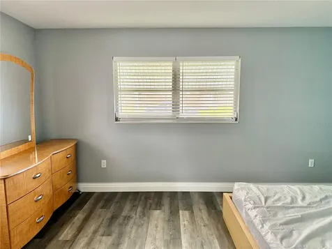 2217 Hopkins Drive W Bradenton FL 34207