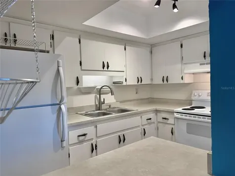 2217 Hopkins Drive W Bradenton FL 34207