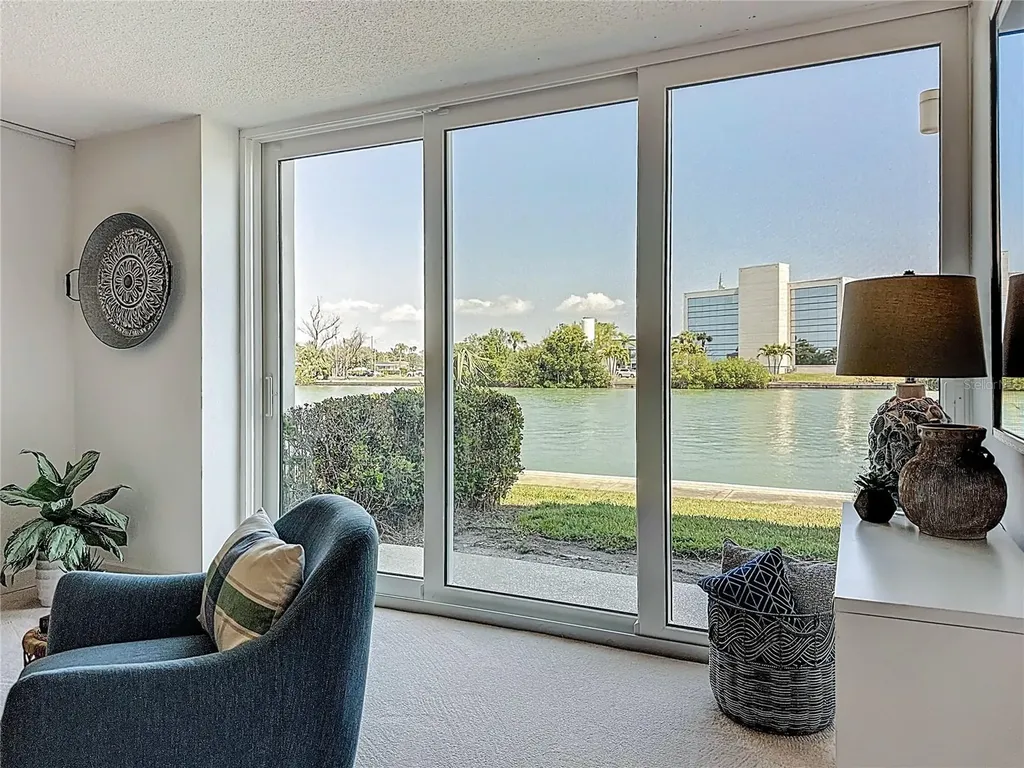 7425 Bay Island Drive S South Pasadena FL 33707