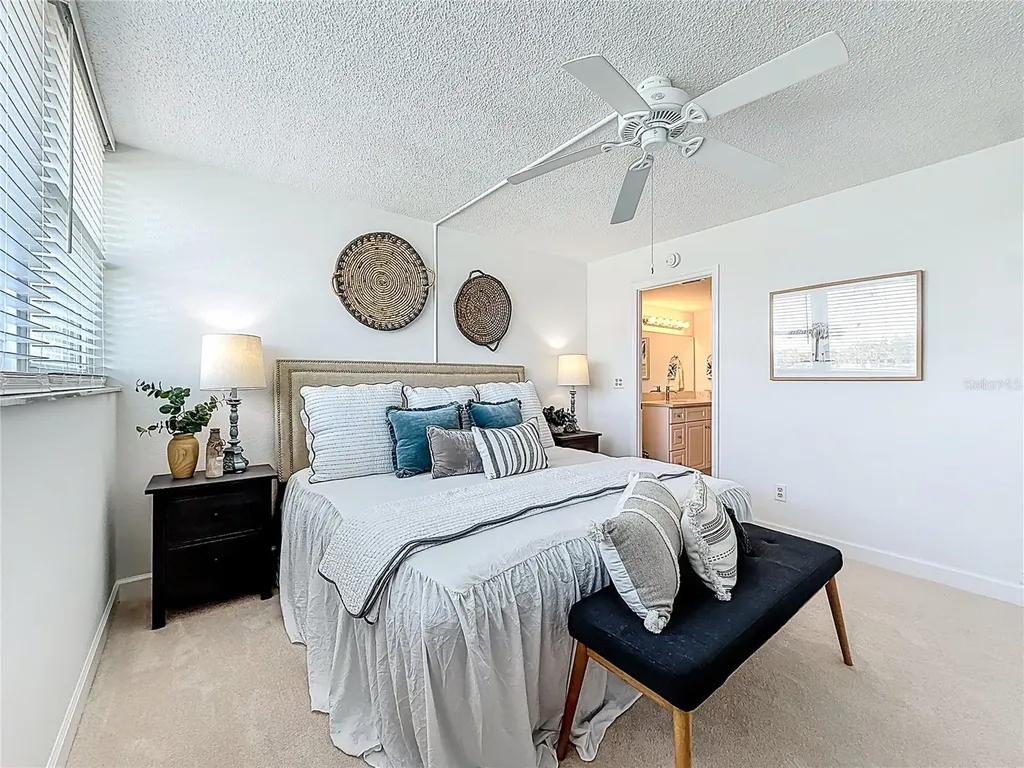 7425 Bay Island Drive S South Pasadena FL 33707