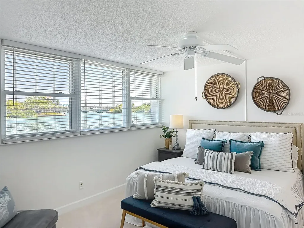 7425 Bay Island Drive S South Pasadena FL 33707