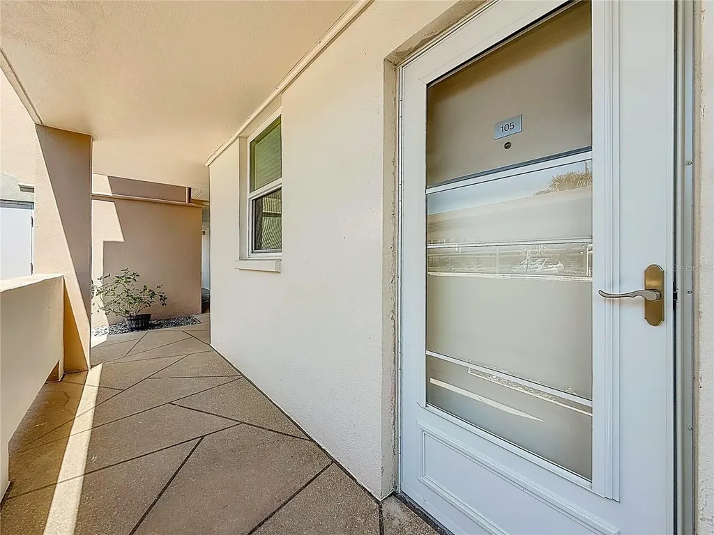 7425 Bay Island Drive S South Pasadena FL 33707
