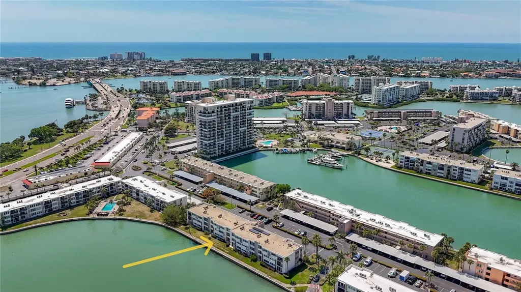7425 Bay Island Drive S South Pasadena FL 33707