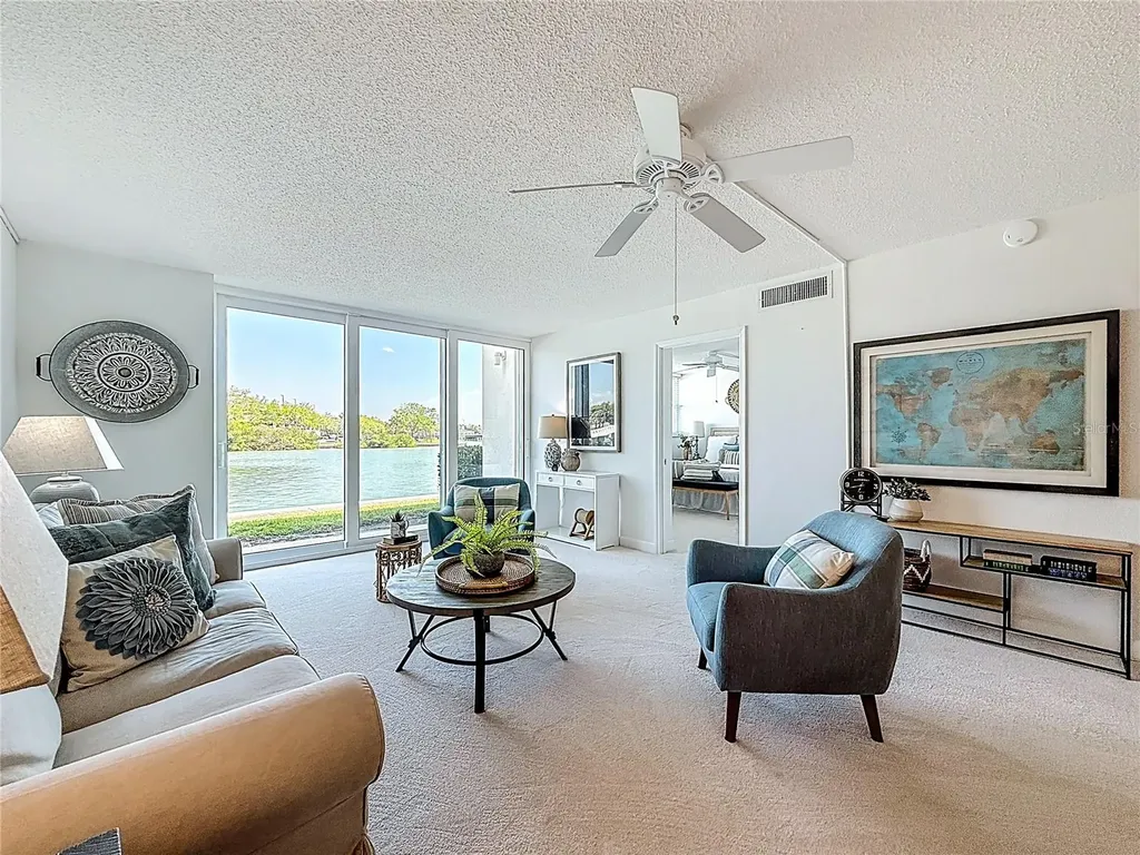 7425 Bay Island Drive S South Pasadena FL 33707