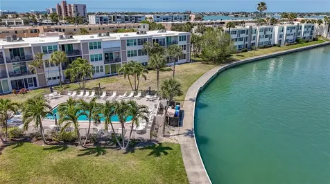 7425 Bay Island Drive S South Pasadena FL 33707