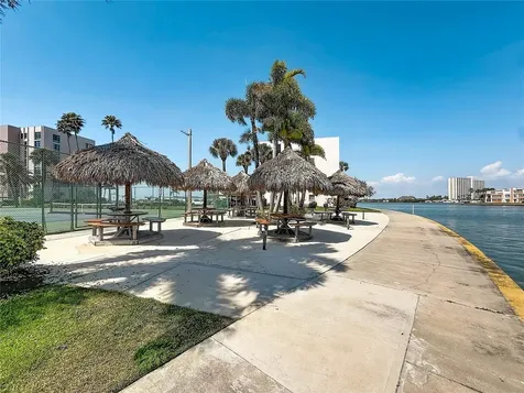 7425 Bay Island Drive S South Pasadena FL 33707