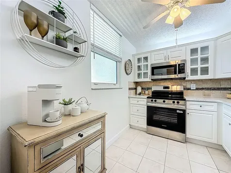 7425 Bay Island Drive S South Pasadena FL 33707
