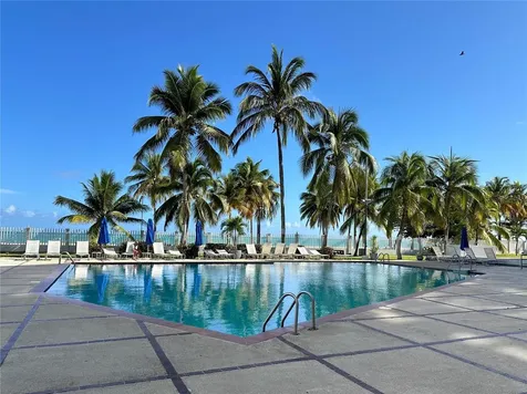 7043 Horizonte Street Playa Dorada Carolina PR 00979