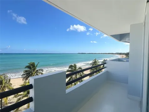 7043 Horizonte Street Playa Dorada Carolina PR 00979
