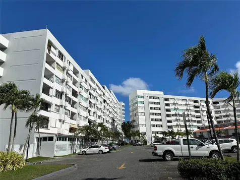 7043 Horizonte Street Playa Dorada Carolina PR 00979