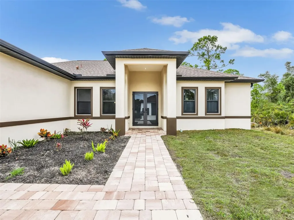 11153 Carnegie Avenue Englewood FL 34224