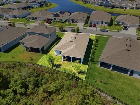 2398 Nuthatch Street St Cloud FL 34771