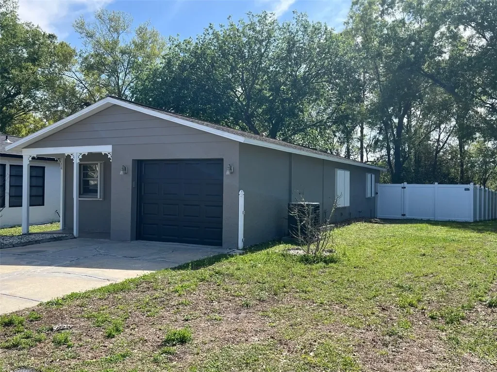 4859 Billy Direct Lane Lutz FL 33559
