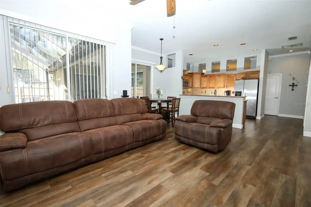 206 Winding Oaks Lane Oviedo FL 32765
