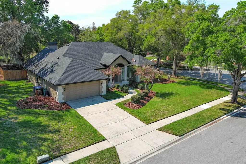 206 Winding Oaks Lane Oviedo FL 32765