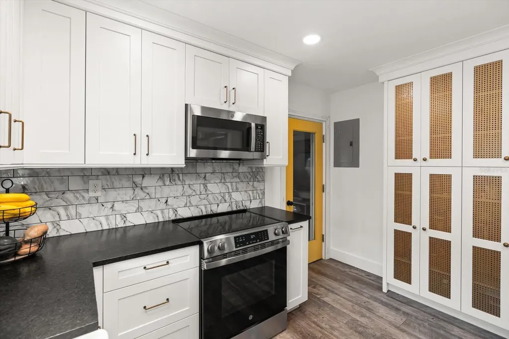 2211 Oregon Street Orlando FL 32803