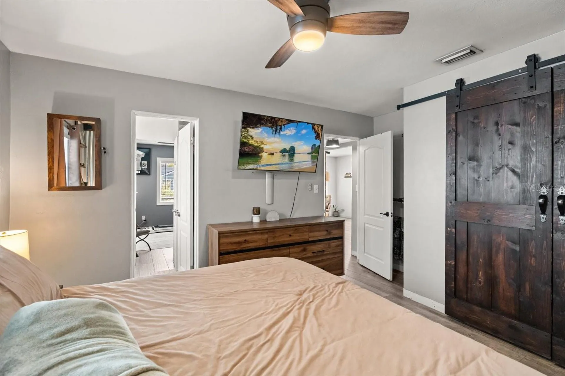2211 Oregon Street Orlando FL 32803