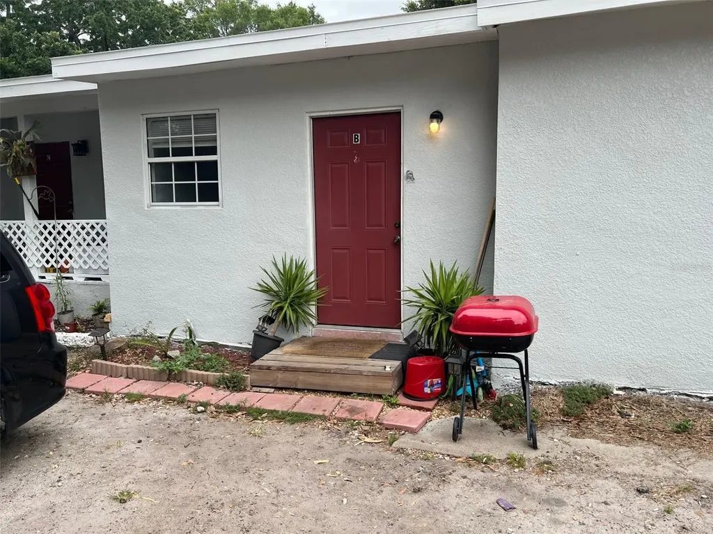 4204 N Manhattan Avenue Tampa FL 33614