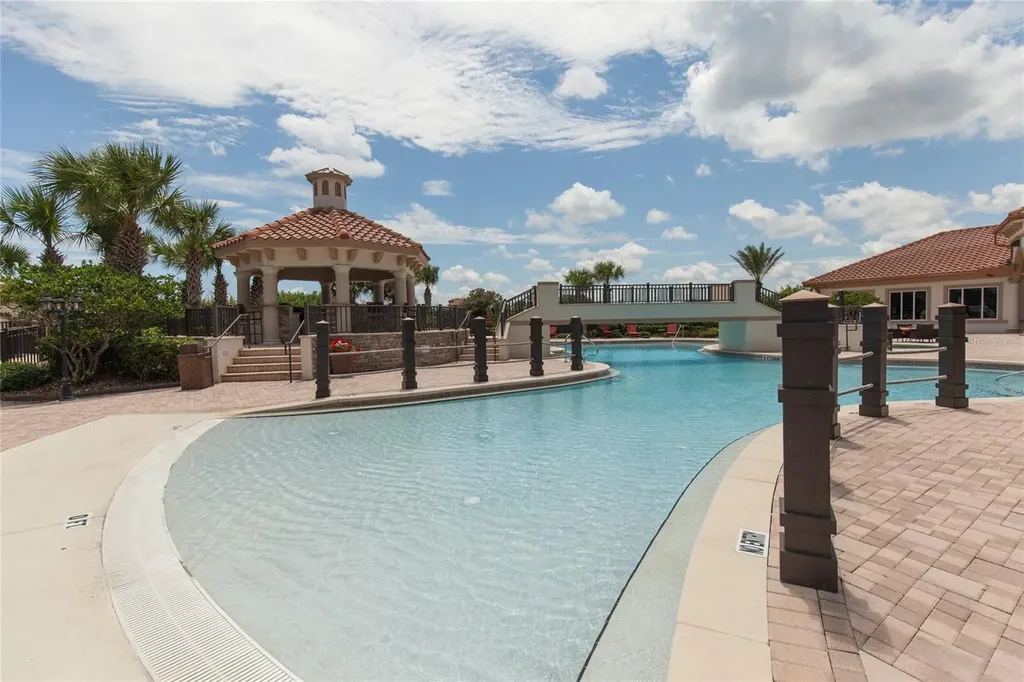 85 Avenue De La Mer Palm Coast FL 32137