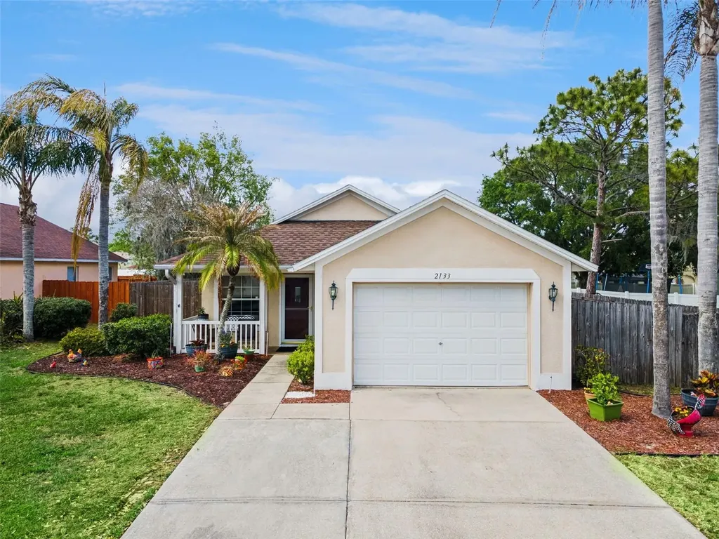 2133 Hunters Greene Drive Lakeland FL 33810