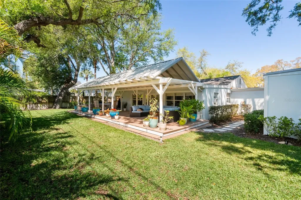 4704 W El Prado Boulevard Tampa FL 33629