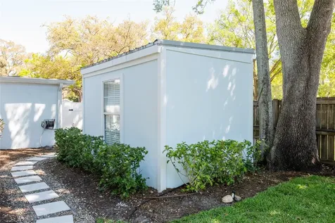 4704 W El Prado Boulevard Tampa FL 33629