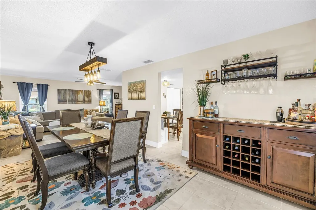 12487 93rd Avenue Seminole FL 33772