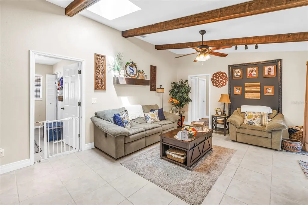 12487 93rd Avenue Seminole FL 33772