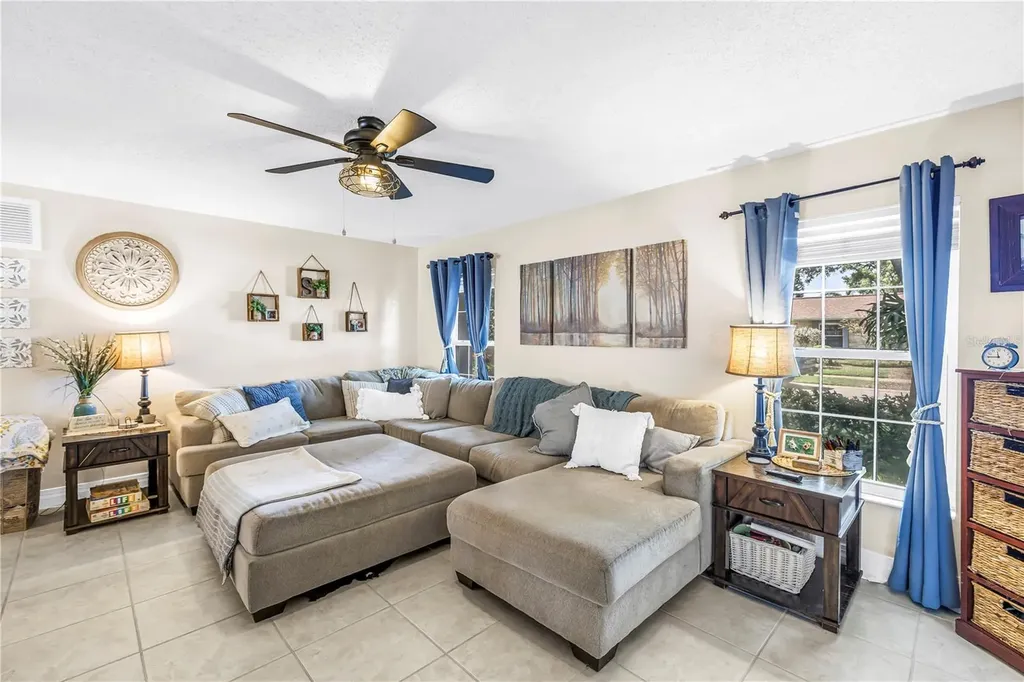 12487 93rd Avenue Seminole FL 33772