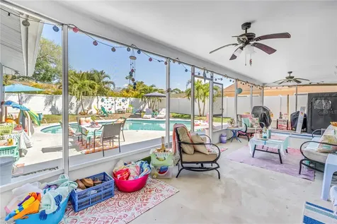 12487 93rd Avenue Seminole FL 33772