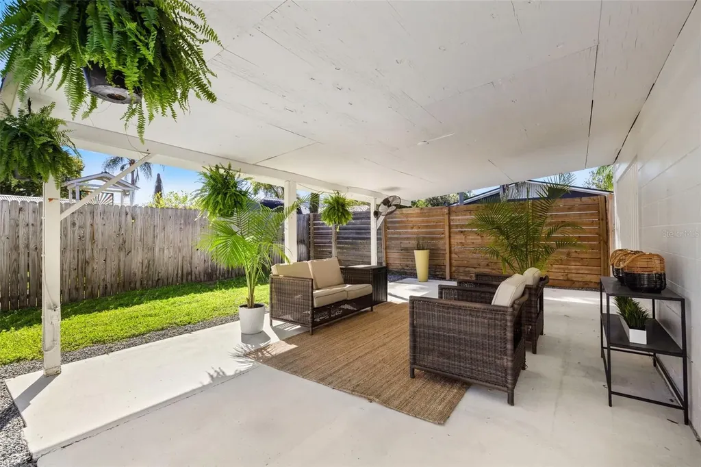 103 E Lambright Street Tampa FL 33604