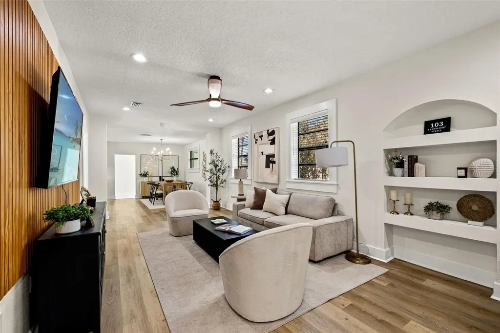 103 E Lambright Street Tampa FL 33604
