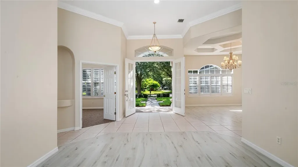 7773 Debeaubien Drive Orlando FL 32835