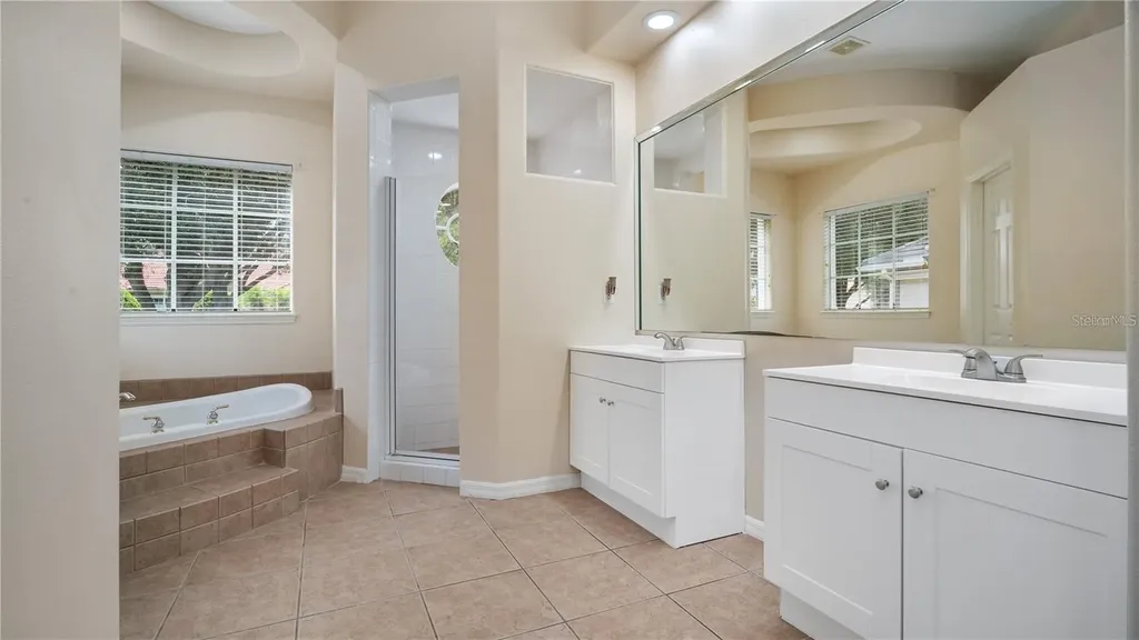 7773 Debeaubien Drive Orlando FL 32835