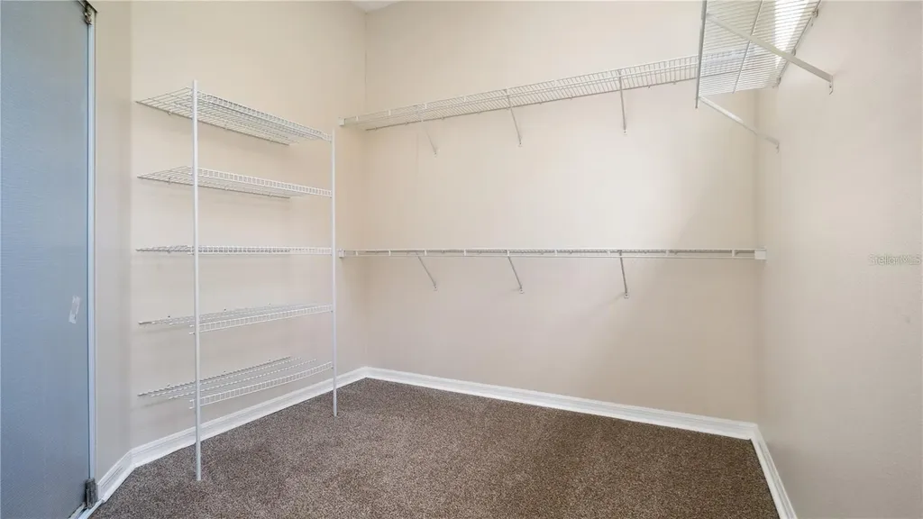 7773 Debeaubien Drive Orlando FL 32835