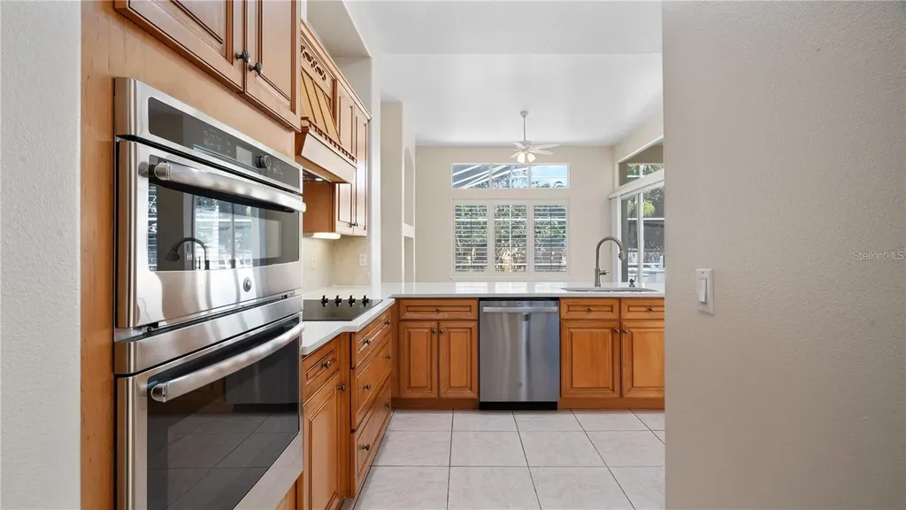 7773 Debeaubien Drive Orlando FL 32835