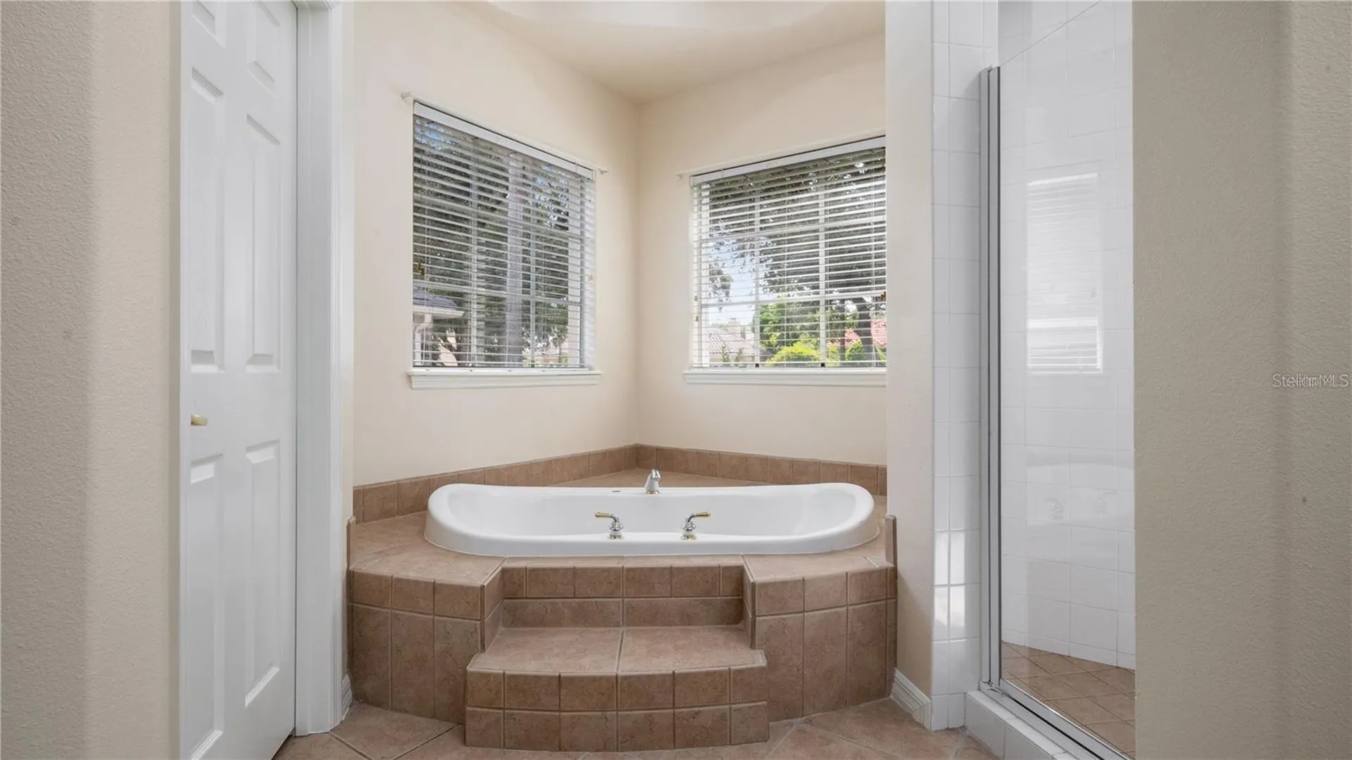 7773 Debeaubien Drive Orlando FL 32835