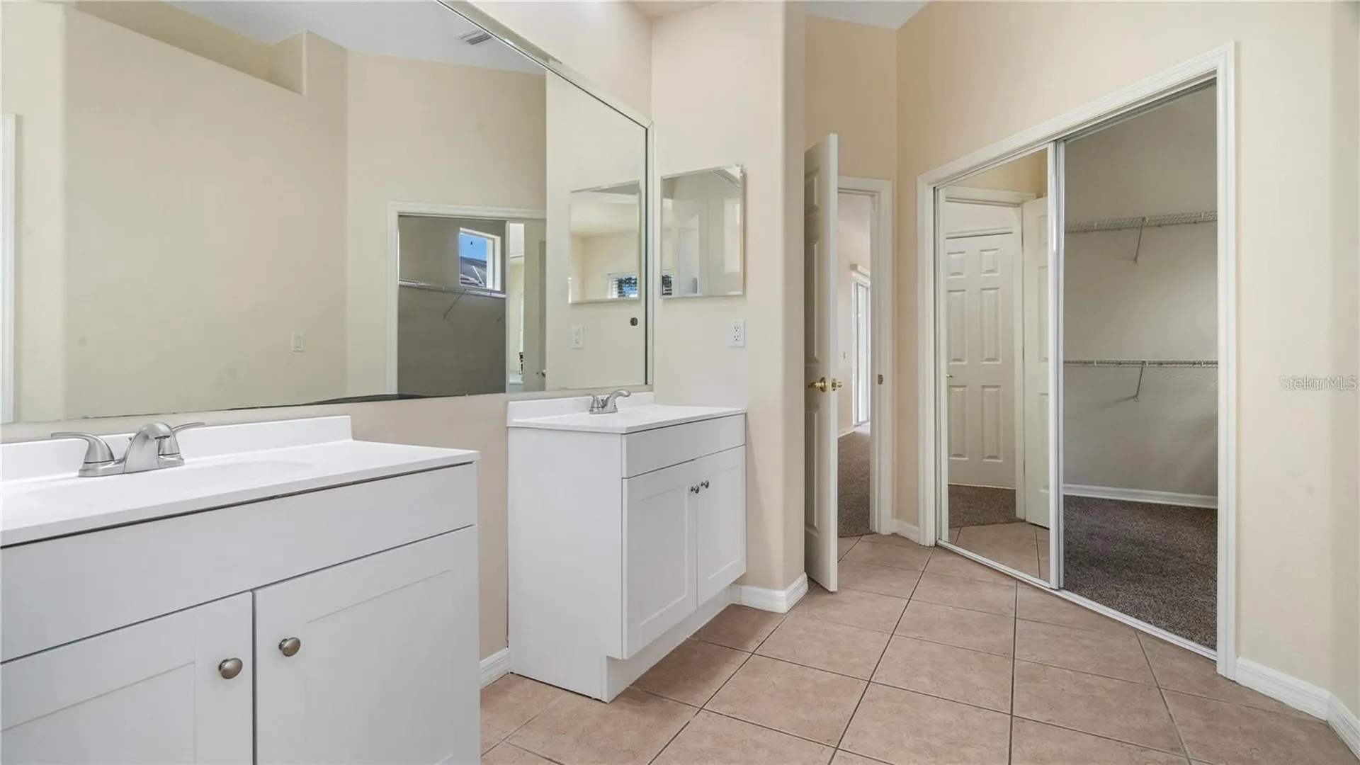 7773 Debeaubien Drive Orlando FL 32835