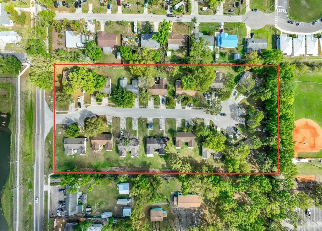 904 33rd Avenue E Bradenton FL 34208